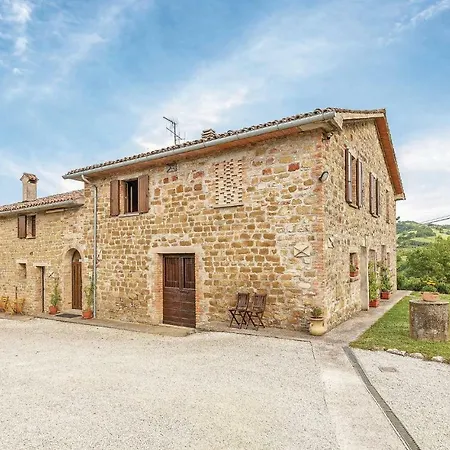 Ginestre 2 Apartment Mengara